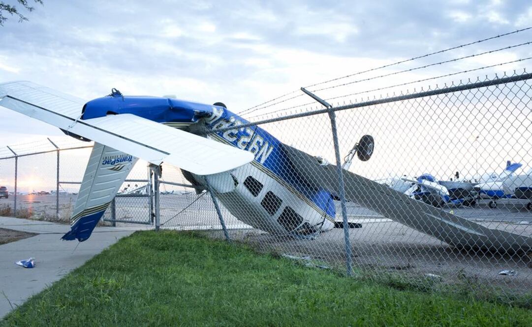Tormenta vuelca avionetas en aeropuerto de Phoenix