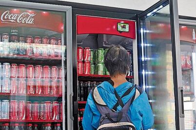 Pega el IEPS a refrescos a comunidades sin agua