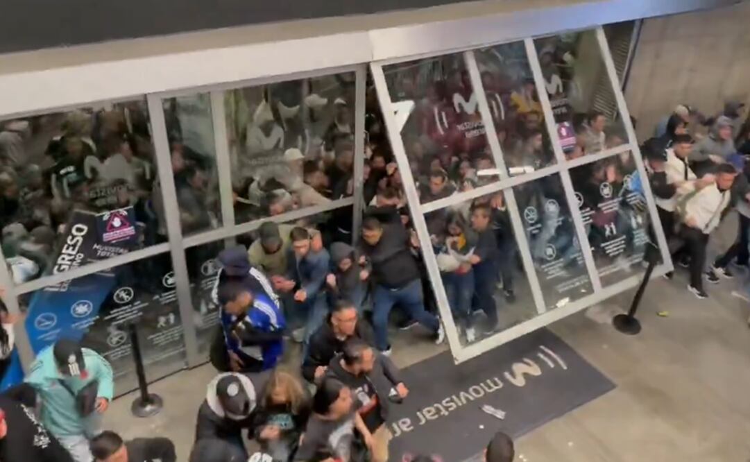 Momento de caos en el Movistar Arena Bogotá. Captura video de X @andrupili