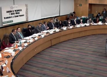 Comisión de Presupuesto aprueba PEF 2022 con recorte de 8 mil mdp; pasa al pleno