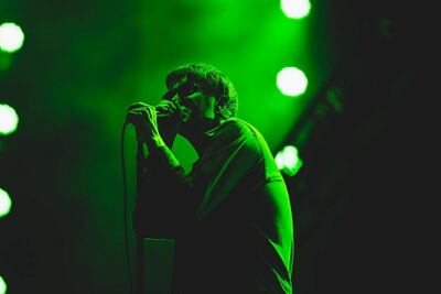 Denuncian que Julian Casablancas cantó aparentemente drogado y ebrio en Pal' Norte