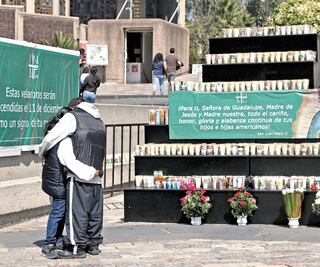 Ofrendan con fe ante un cierre de Basílica