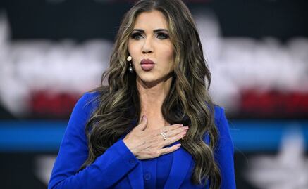 Trasladan de emergencia a Kristi Noem, secretaria de Seguridad Nacional de EU,a hospital según CNN; se encuentra consciente y dando órdenes