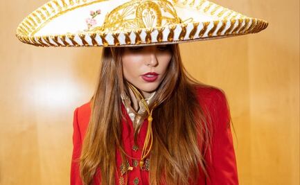 Majo Aguilar luce llamativo traje de charro verde limón