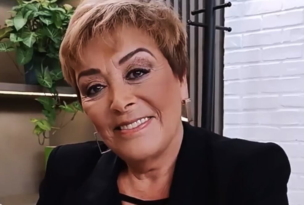Sylvia Pasquel no pudo asistir a la boda de Michelle Salas debido a una caída que la llevó a ser hospitalizada.
Foto: Instagram, vía @sylviapasqueloficial