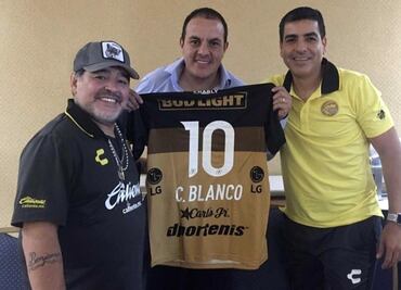 La reunión de “diez” entre Maradona y Cuauhtémoc Blanco
