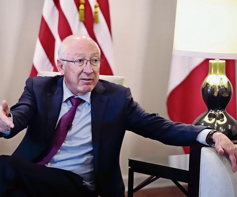 El embajador Ken Salazar lamentó la pérdida de los 14 elementos de la Secretaría de Marina (Semar) fallecidos en Los Mochis, Sinaloa, a los que calificó de valientes. Foto: Archivo EL UNIVERSAL 