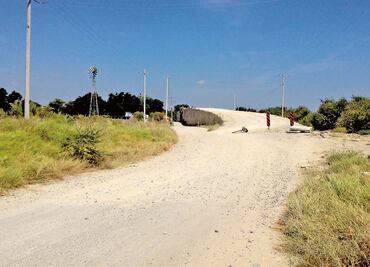 Un puente millonario que genera accidentes