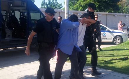 Presuntos militares turcos huyen a Grecia y piden asilo 