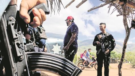 Vínculan a proceso a presunto asesino de exautodefensa en Michoacán