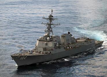 Reportan envío de otro buque lanzamisiles al Caribe; Trump niega inminentes ataque a Venezuela