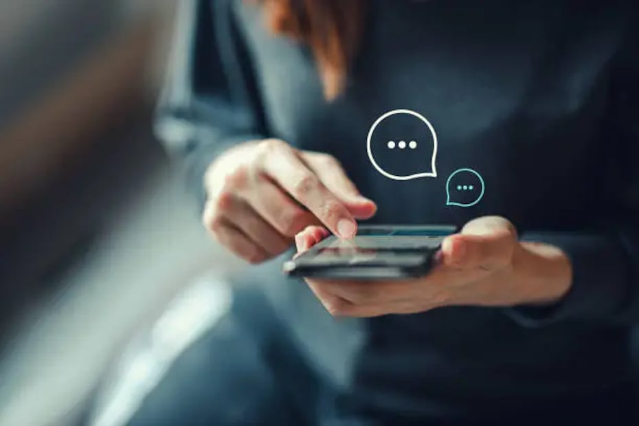 Las listas de difusión de WhatsApp sirven para enviar mensajes simultáneos, pero sin crear un grupo. Foto: Unsplash