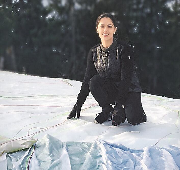 Salma estaba nerviosa, sin embargo, logró hacerse al vuelo (FOTOS: INSTAGRAM Y TWITTER)