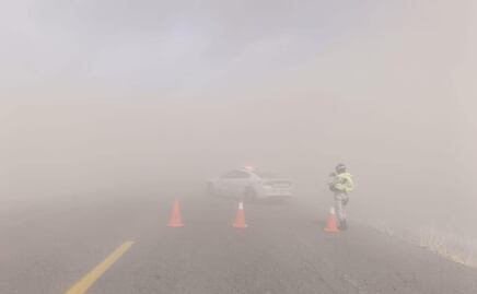 Chihuahua, bajo alerta por fuertes vientos; reportan cierre de carreteras, vuelos atrasados y daños en viviendas