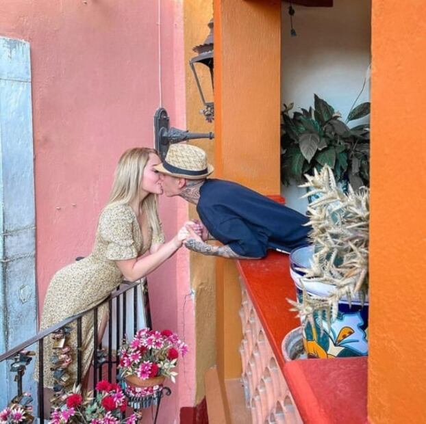 ¿Maya Nazor manda indirecta a Santa Fe Klan?: “Quemarlo todo para volver a empezar”