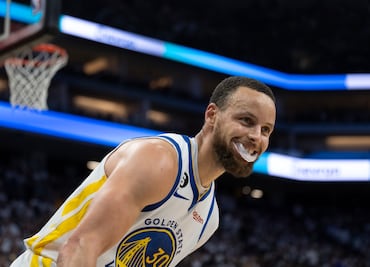 Steph Curry hace 50 puntos y le da el pase a Warriors a semifinales de conferencia