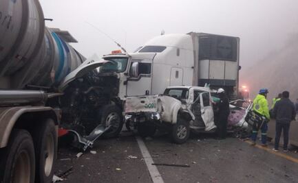 Chocan más de 50 vehículos en autopista Monterrey-Saltillo; hay varios heridos 