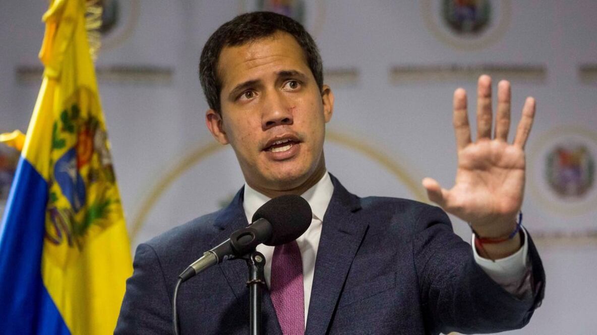 Juan Guaidó insiste en que él y la Asamblea Nacional tienen la legitimidad para negociar con el oficialismo. Foto: EPA