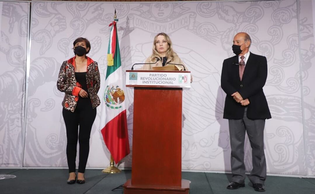 En la imagen, la diputada federal del PRI e integrante de la Sección Instructora, Claudia Pastor. Foto: Especial
