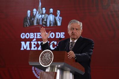 AMLO nombra a nuevos comisionados de la CRE