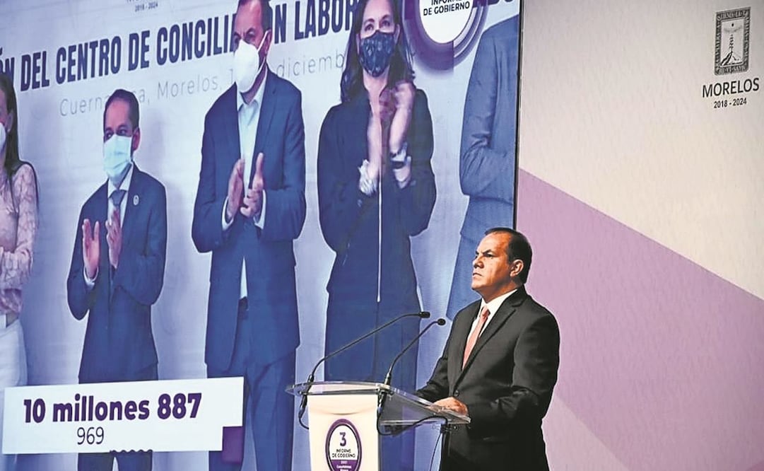 El gobernador Cuauhtémoc Blanco rindió su tercer informe de gobierno en el Auditorio Teopanzolco. Foto: Especial.