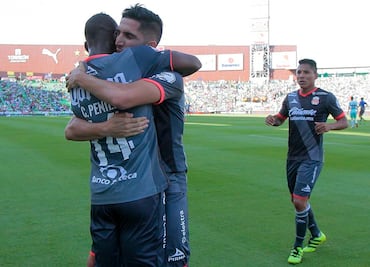 Monarcas golea de visita a Santos
