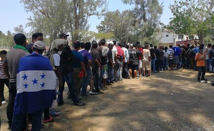 Reportan detención de grupo de migrantes que participaba en caravana