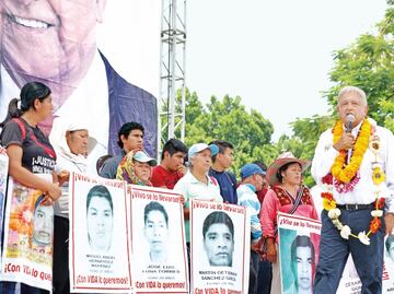 Es guerra sucia y no servirá, dice AMLO