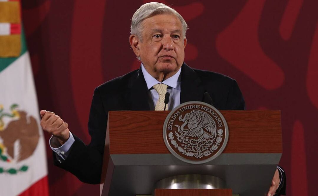 El presidente López Obrador fue cuestionado sobre las opiniones que dio el canciller español, Manuel Albares, sobre la reforma eléctrica. Foto: Archivo/EL UNIVERSAL