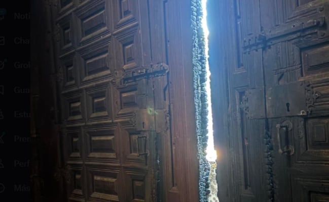 INAH activa protocolos tras incendio de la Catedral de Puebla