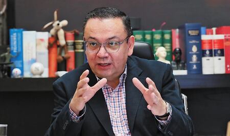 Propone Grupo Plural prohibir manejo de dinero en efectivo en los partidos políticos