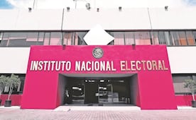 INE otorga titularidad a 465 funcionarios electorales; reconoce méritos del Servicio Profesional Electoral
