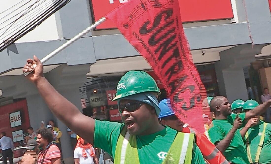 Protestas en Panamá. Miembros del Suntracs, uno de los sindicatos más fuertes de Panamá, se manifestaron ayer por el escándalo de Odebrecht (ARTURO WONG. EFE)