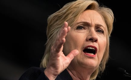 Clinton aventaja a Trump entre votantes hispanos: encuesta