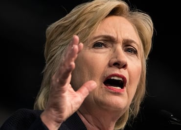 Clinton aventaja a Trump entre votantes hispanos: encuesta