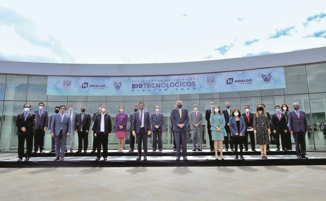 En la explanada del edificio que albergará a la Aceleradora de Nego-cios Biotecnológicos se realizó ayer la ceremonia de inauguración. Foto: Espacial