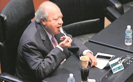 Salida de Romero Deschamps es un mensaje a los “intocables”, dicen expertos