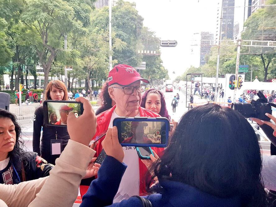 José Narro Robles, secretario de Salud, dijo que el hospital de Juchitán es la unidad médica más afectada y aunque no es la única, tuvo que ser desalojada e inhabilitada (Foto: tomada de @JoseNarroR)