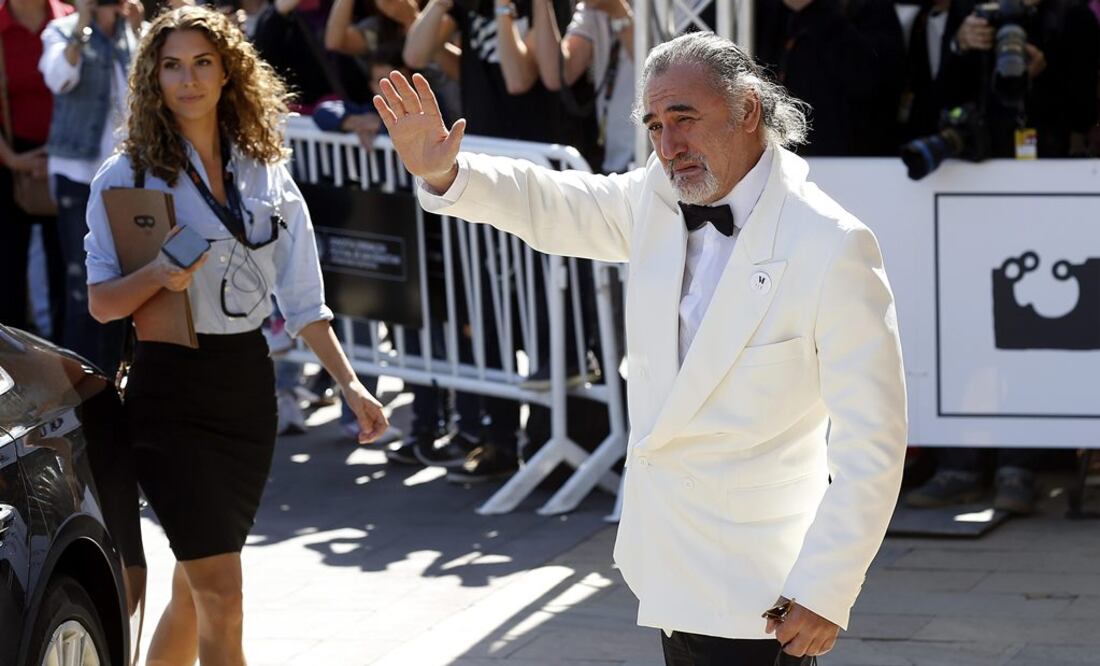 Marc Lloret, de nombre artístico Marc De Niro, repartió muchas más sonrisas y saludos que el verdadero. FOTO: EFE