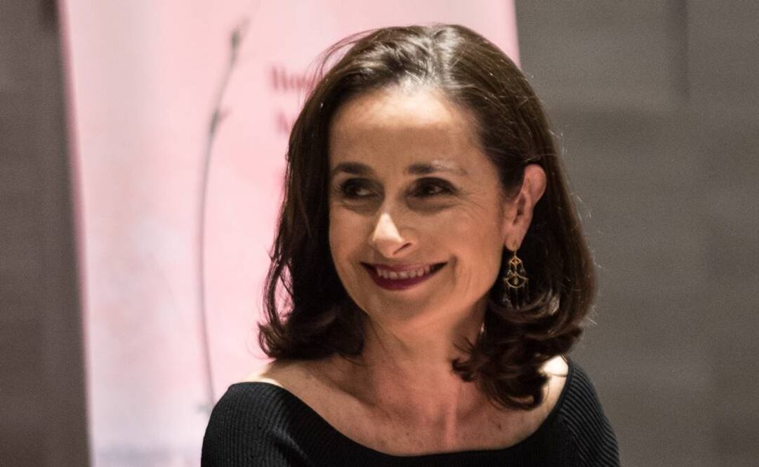 La economista Ana Paula Gerard, durante la presentación de su libro "México encuentros culinarios". FOTOS: GERMAN ESPINOSA
