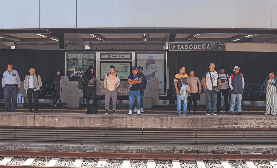 Los trabajos en el Tren Ligero forman parte de los proyectos de movilidad fijados por el Gobierno capitalino, de cara al Mundial de Futbol de 2026. Foto: de Archivo El Universal