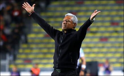 Roberto Hernández no es más DT de Morelia