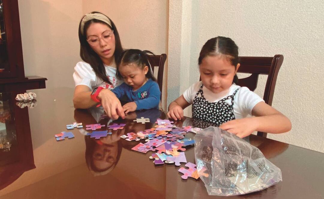 Pese a los esfuerzos que debe hacer para solventar los gastos de su familia, Selene asegura que ver a sus hijas felices hace que valga la pena. Foto: ALELHÍ SALGADO/EL UNIVERSAL 