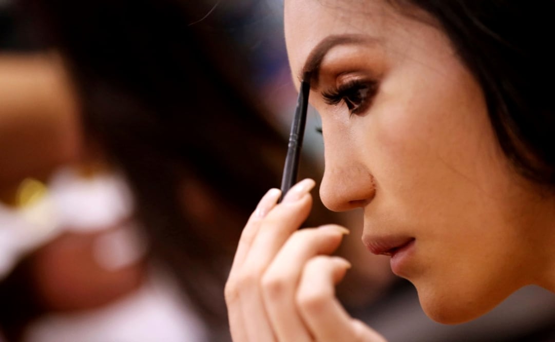 Contestant Anahi Cristobal Altuzar of Mexico prepares for the final show of the Miss International Queen 2018 transgender beauty pageant in Pattaya, Thailand - Photo: Soe Zeya Tun/REUTERS