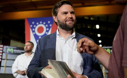 Autobiografía de J.D. Vance, "Hillbilly Elegy", arrasa en ventas en Estados Unidos