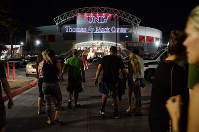 Aumenta a 59 muertos y 527 heridos el saldo por tiroteo en Las Vegas