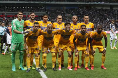 "Libres y Lokos" animan entrenamiento de los Tigres