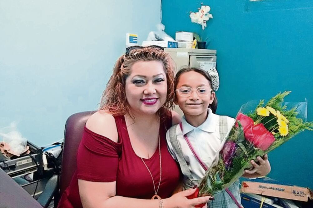 Ramona Ramírez, directora de la primaria María Mendoza Gómez también fomenta el respeto entre sus alumnos con campañas para evitar que los infantes digan groserías. (CORTESÍA)