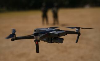 Trump anuncia aranceles de hasta 100% a drones importados; la industria es dominada por China