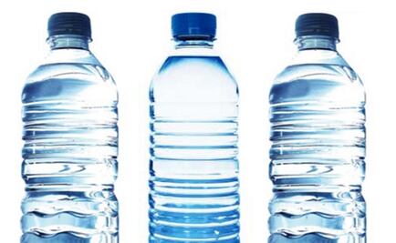 ¿Cómo lavar adecuadamente tu botella de agua?
